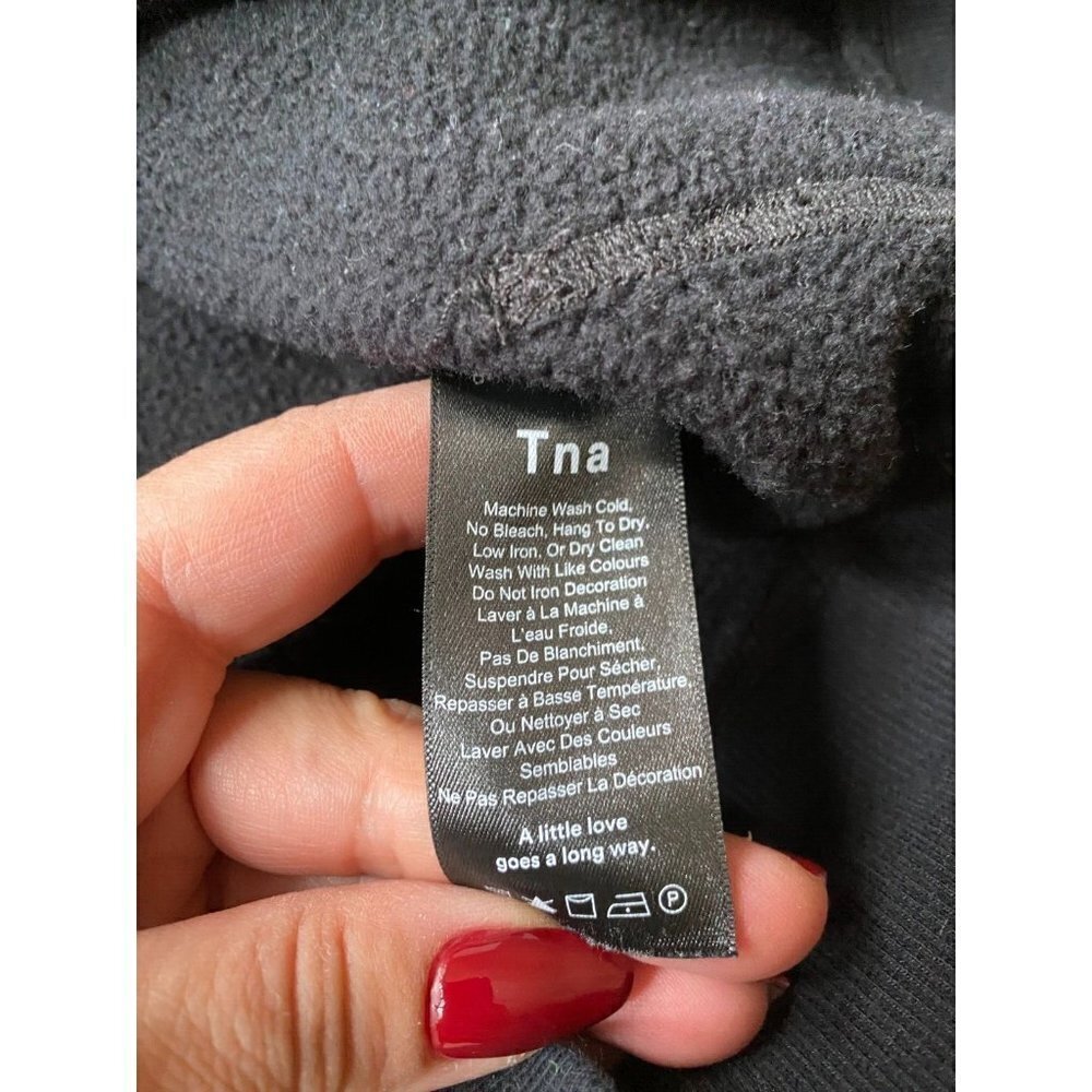 TNA Aritzia womens black hoodie pink logo sz XXS Sweatshirt - Picture 5 of 5